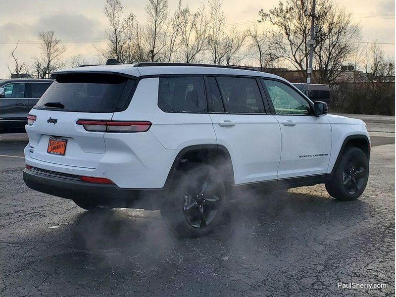 New 2025 Jeep Grand Cherokee L Altitude X 4x4