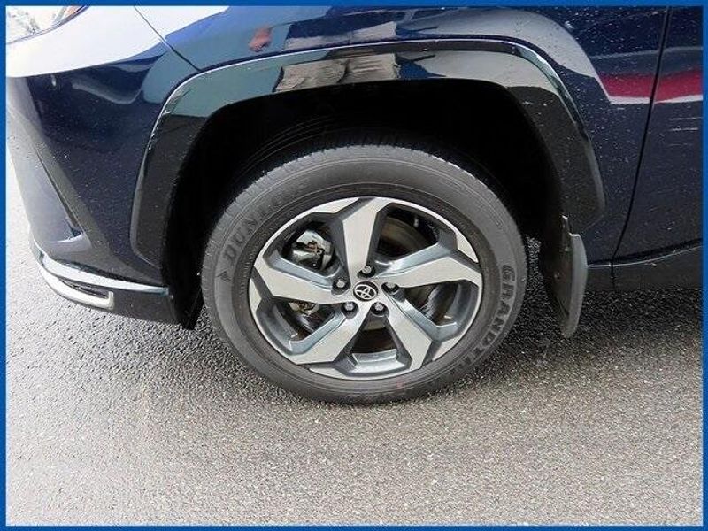 2024 Toyota RAV4 Prime SEImage 4