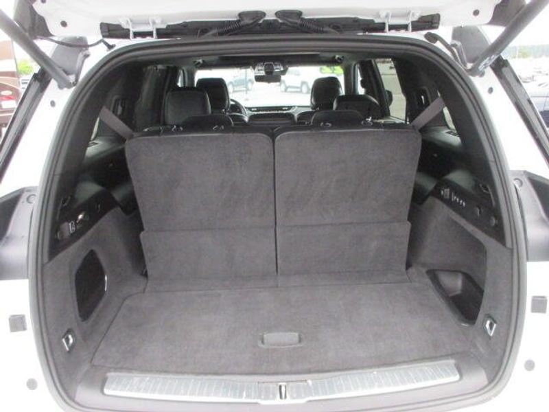 Used 2022 Jeep Grand Cherokee L OverlandImage 9