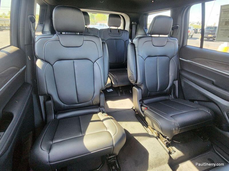 New 2025 Jeep Grand Cherokee L Limited 4x4