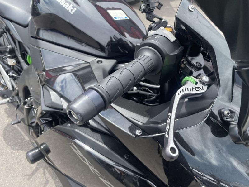 Used 2024 Kawasaki NINJA ZX-4RR Image 12