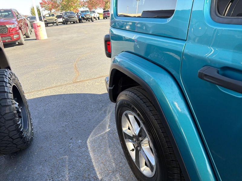 Used 2020 Jeep Wrangler Unlimited SaharaImage 7