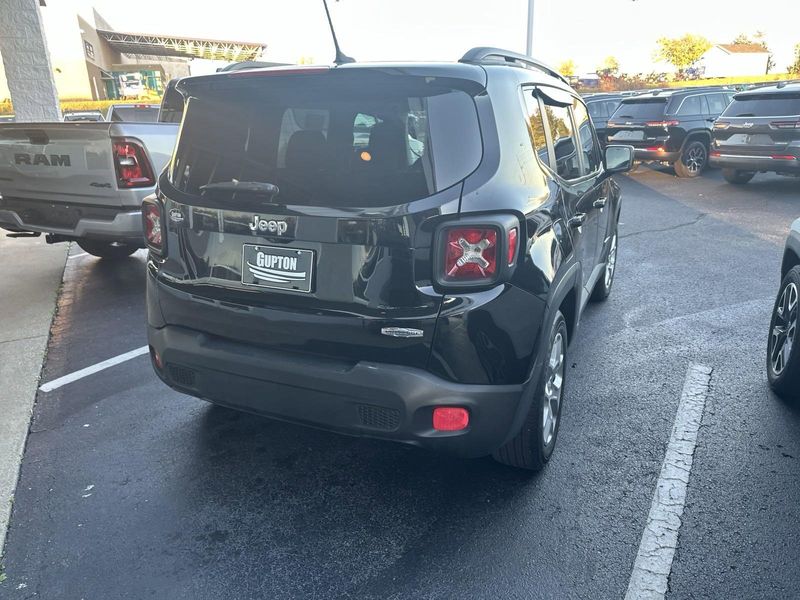 2015 Jeep Renegade LatitudeImage 5