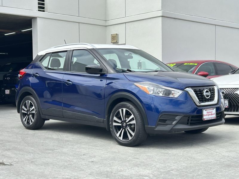 2018 Nissan Kicks SVImage 2