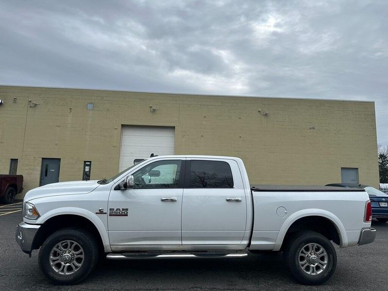 2016 RAM 2500 LaramieImage 9