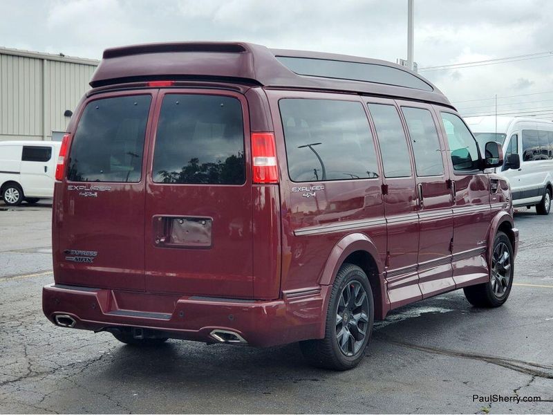 Used 2024 Chevrolet Express Cargo Image 14