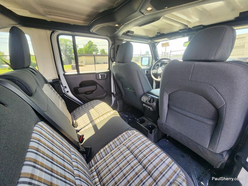 New 2026 Jeep Wrangler 4-door 85th Anniversary Edition