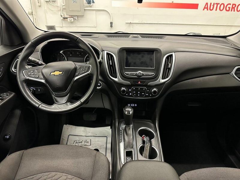 2021 Chevrolet Equinox LTImage 24