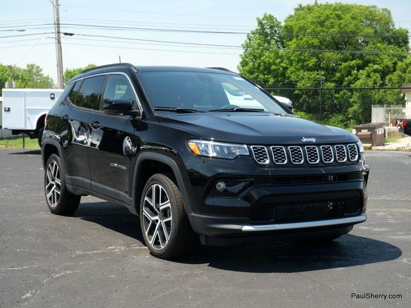 New 2025 Jeep Compass Limited 4x4Image 14