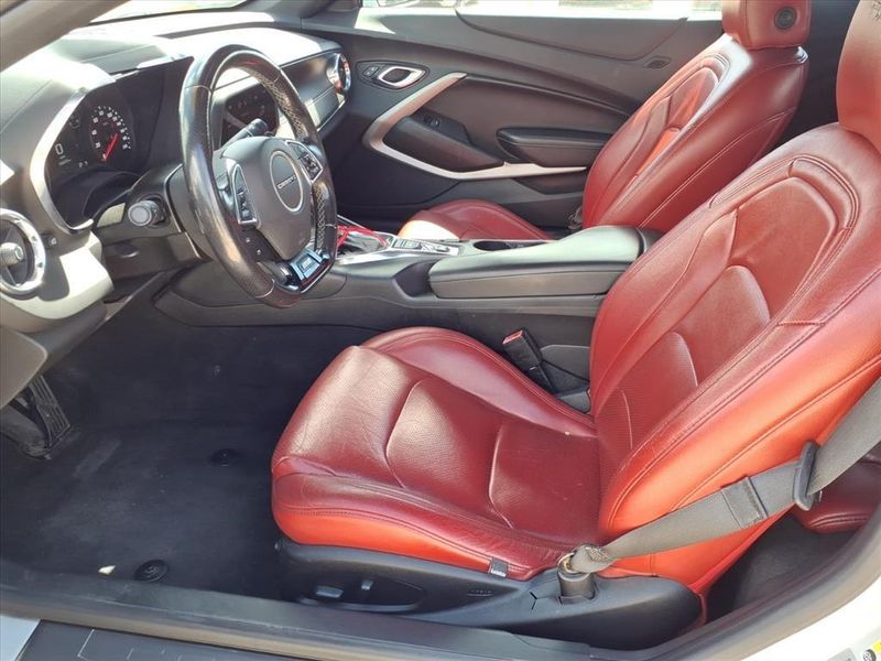 Used 2018 Chevrolet Camaro SSImage 16