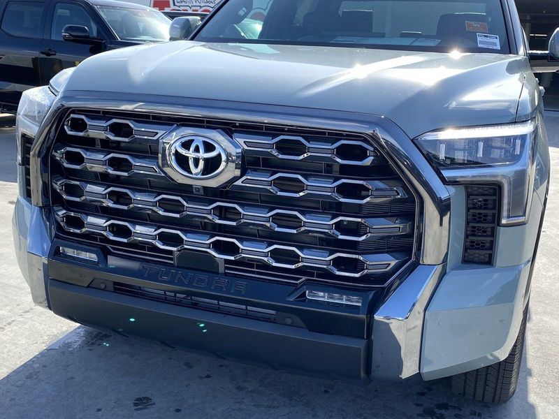 2025 Toyota Tundra PlatinumImage 7