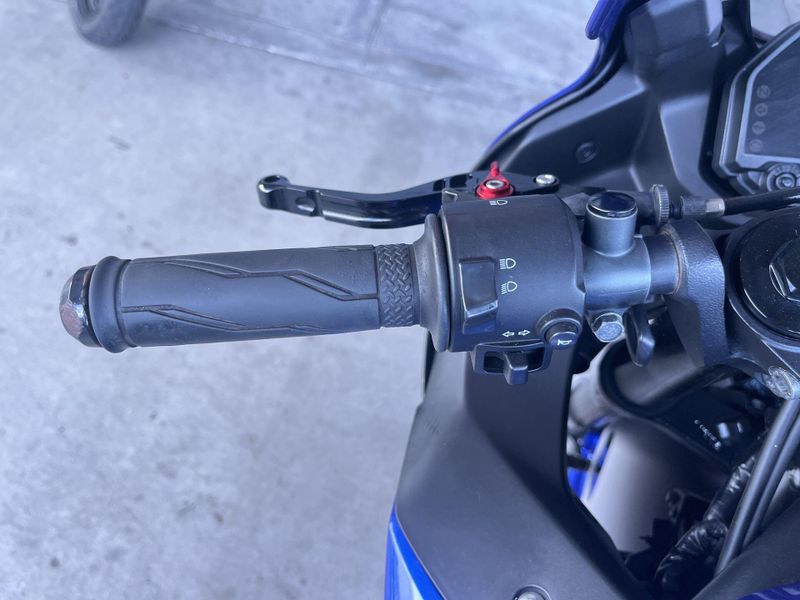 Used 2021 Yamaha YZF-R3 ABS Image 21