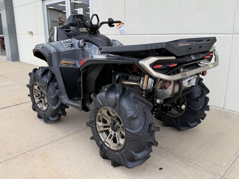 2026 Can-Am OUTLANDER XMR 1000RImage 3