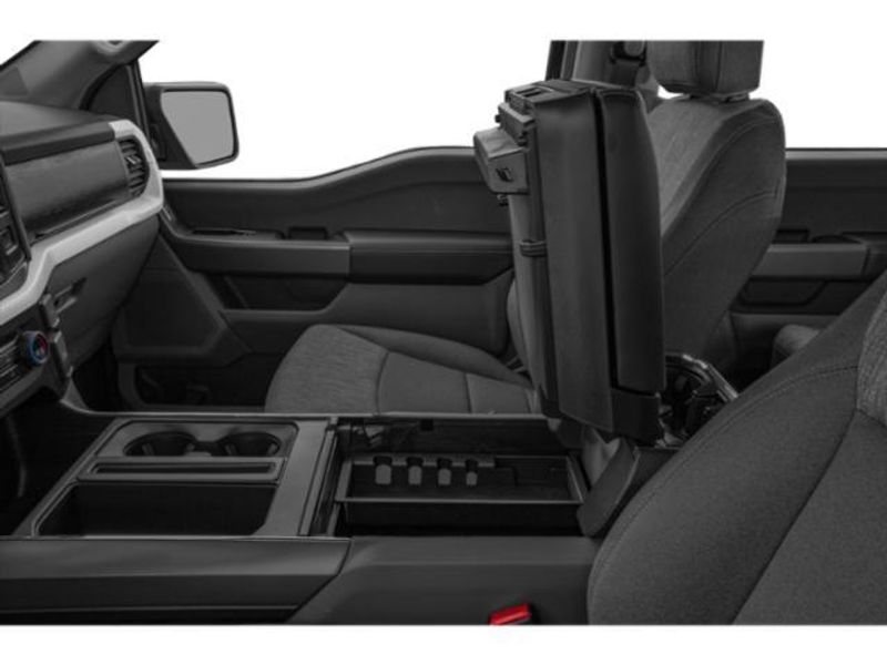 2023 Ford F-150 Lariat photo 12