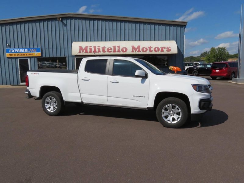 2021 Chevrolet Colorado LT 4x4 4dr Crew Cab 5 ft. SBImage 2