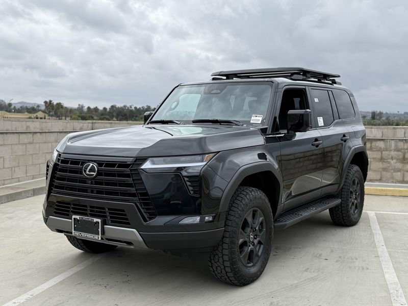 2025 Lexus GX Image 7
