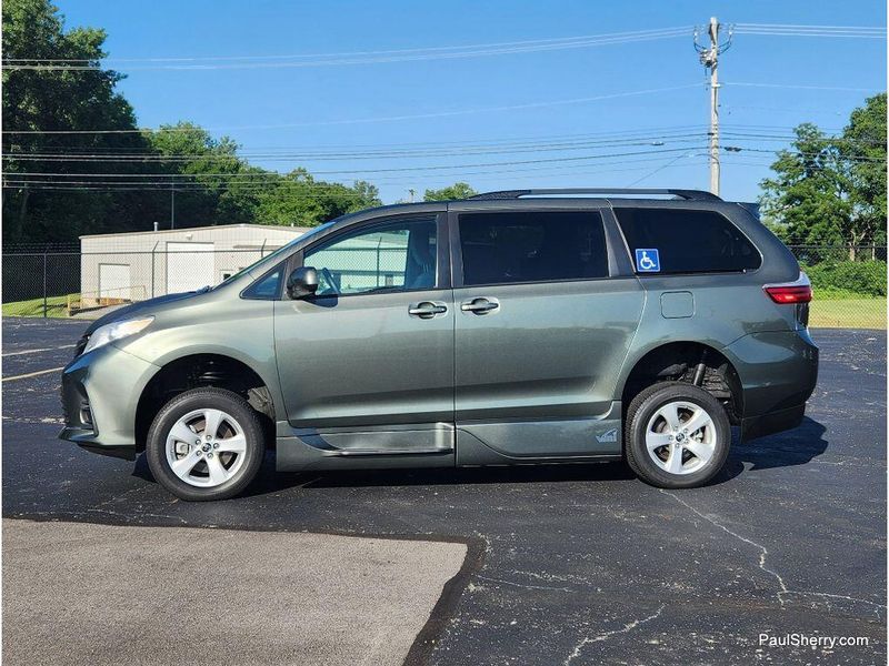 Used 2020 Toyota Sienna LE