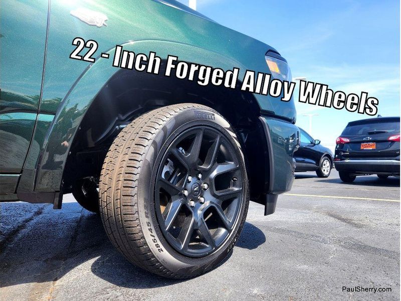 New 2026 RAM 1500 Laramie Crew Cab 4x4 5'7' Box