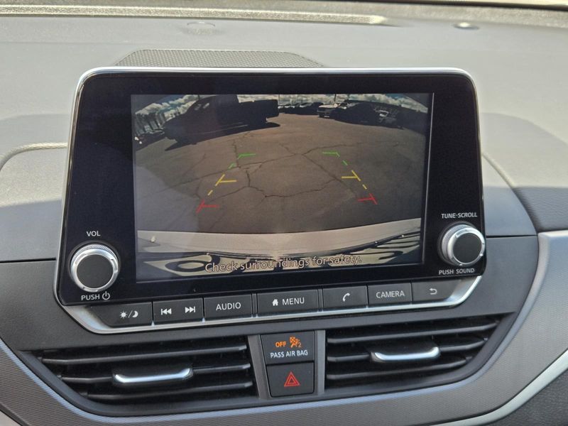 Used 2025 Nissan Altima SR FWD