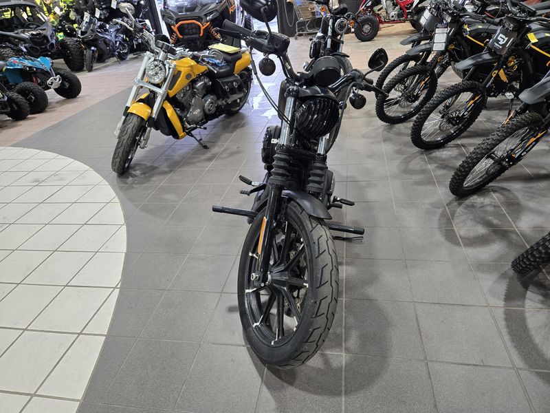 USED 2022 HARLEY SPORTSTER IRON 883 Image 10