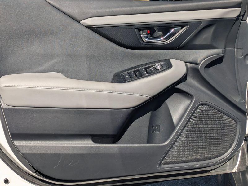 2020 Subaru Outback Premium photo 10
