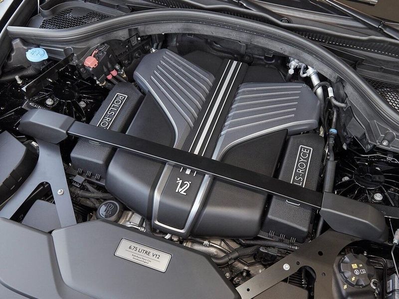 Used 2022 Rolls-Royce Cullinan Image 24