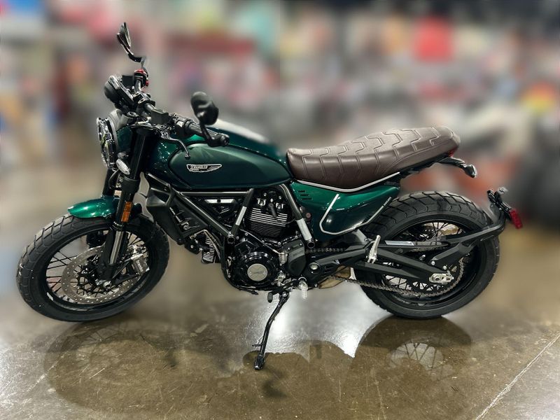 New 2027 Ducati SCRAMBLER 800 NIGHTSHIFT Image 17