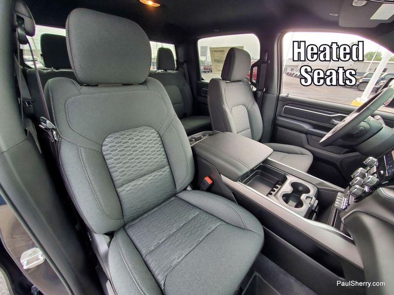 2025 RAM 1500 Big Horn Crew Cab 4x4 5