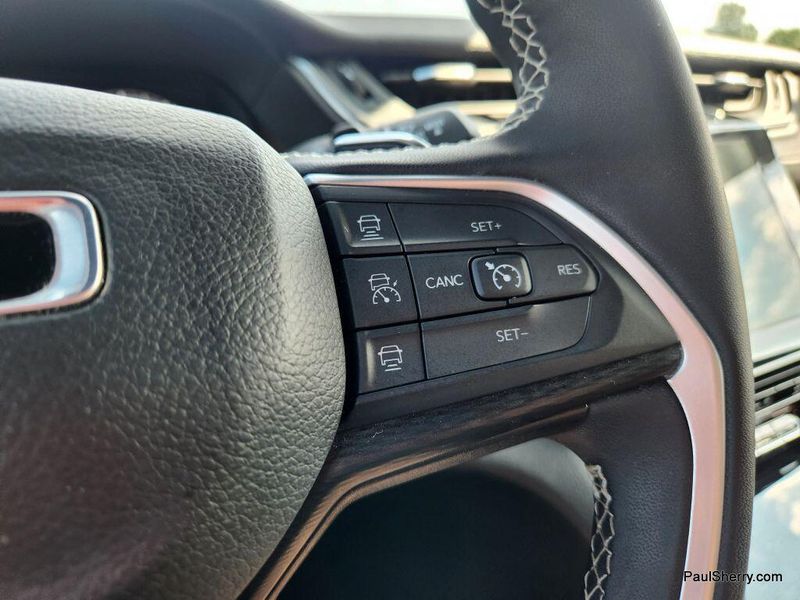 Used 2024 Jeep Grand Cherokee L Altitude