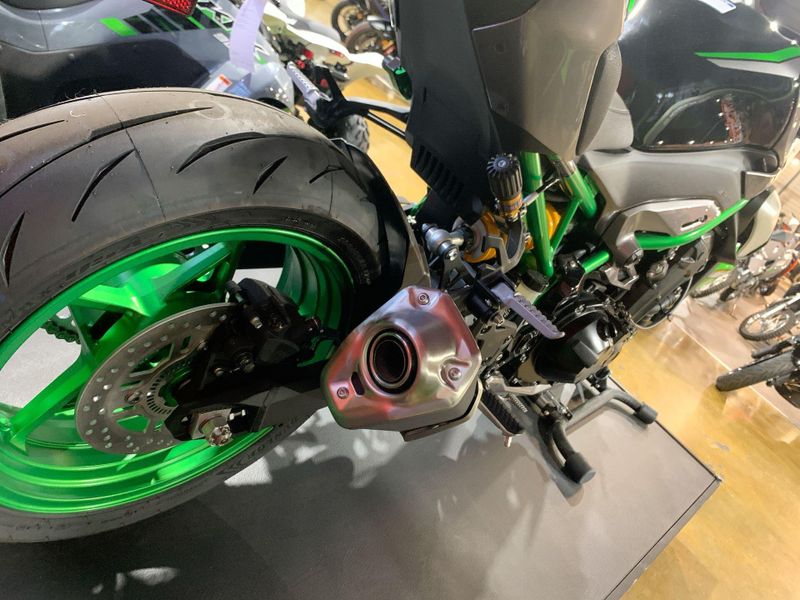 New 2025 Kawasaki Z900 SE ABS Image 23