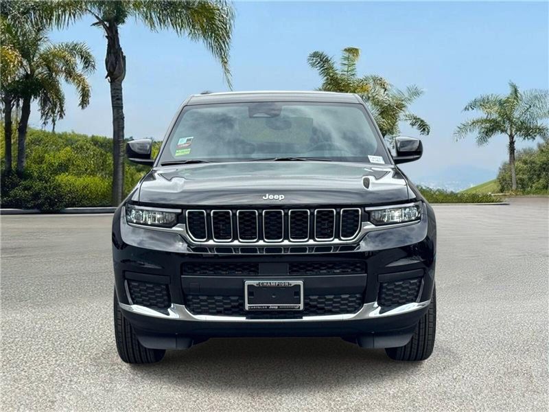 New 2026 Jeep Grand Cherokee L Laredo 4x2