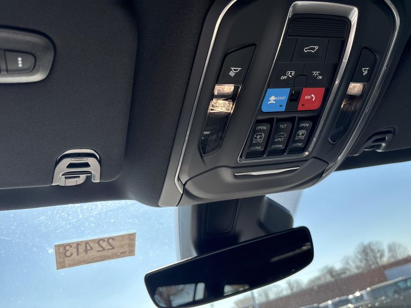 2026 Jeep Grand Wagoneer Limited Altitude 4x4Image 48