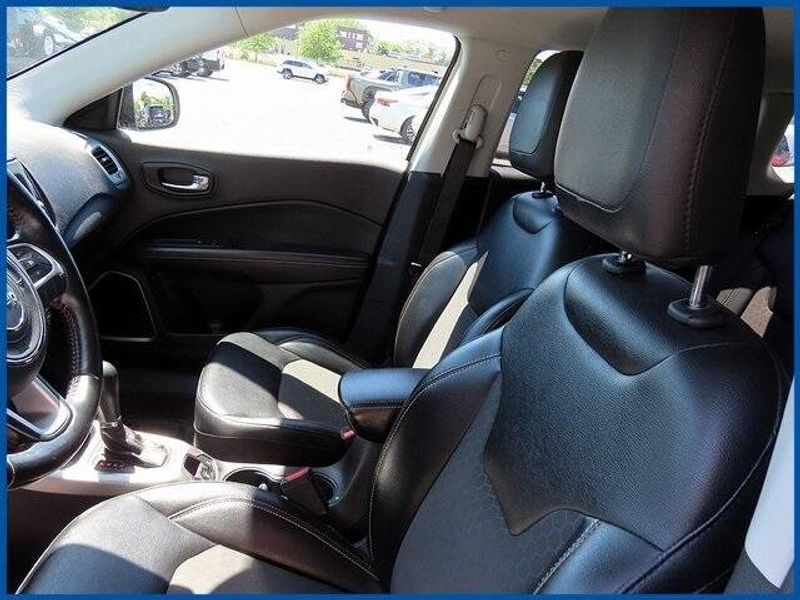 2020 Jeep Compass LatitudeImage 12