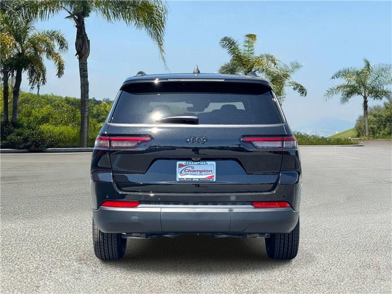 New 2026 Jeep Grand Cherokee L Laredo Altitude 4x2