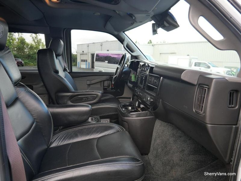 2020 Chevrolet Express Cargo Image 33