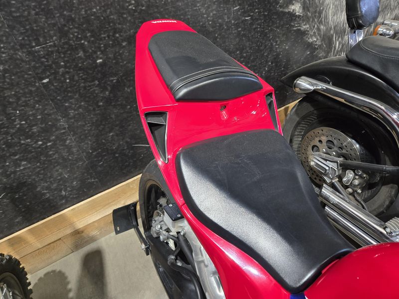 USED 2023 HONDA CBR600RR BASE Image 6