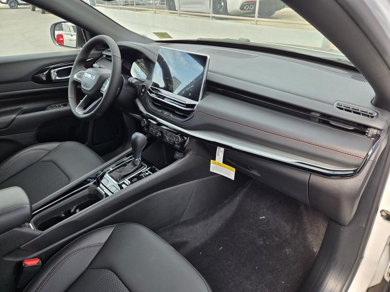 New 2026 Jeep Compass Trailhawk 4x4