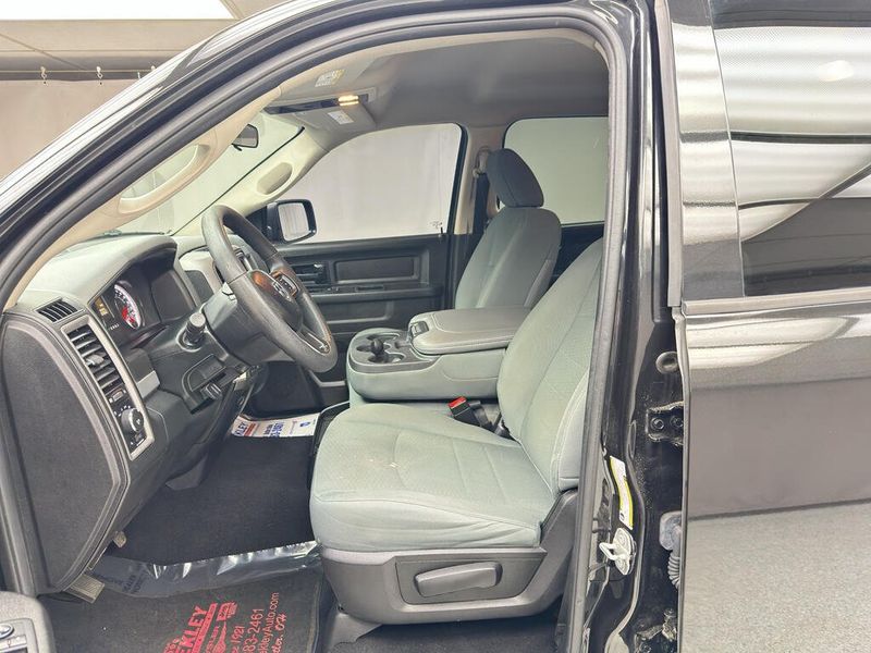 Used 2018 RAM 1500 ExpressImage 11