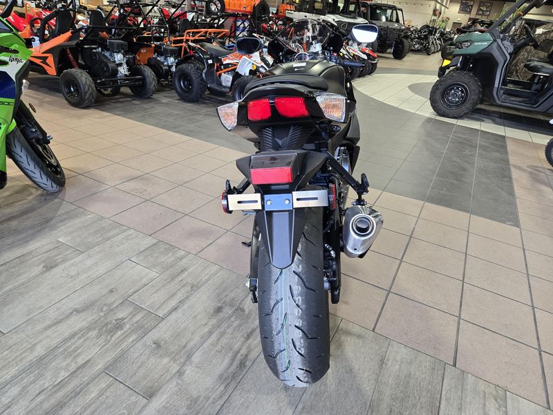 NEW 2026 SUZUKI GSXR600 Image 8