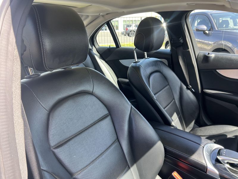 2016 Mercedes-Benz C-Class C 300Image 24