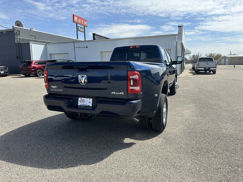 2024 RAM 3500 Laramie Crew Cab 4x4 8