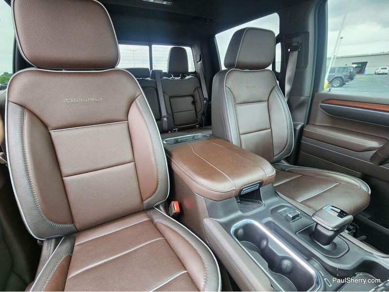 2023 GMC Sierra 1500 DenaliImage 4
