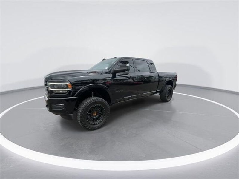 2020 Ram 2500 Laramie photo 4