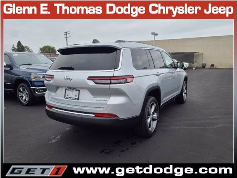 2021 JEEP Grand Cherokee L Limited 4x2Image 4