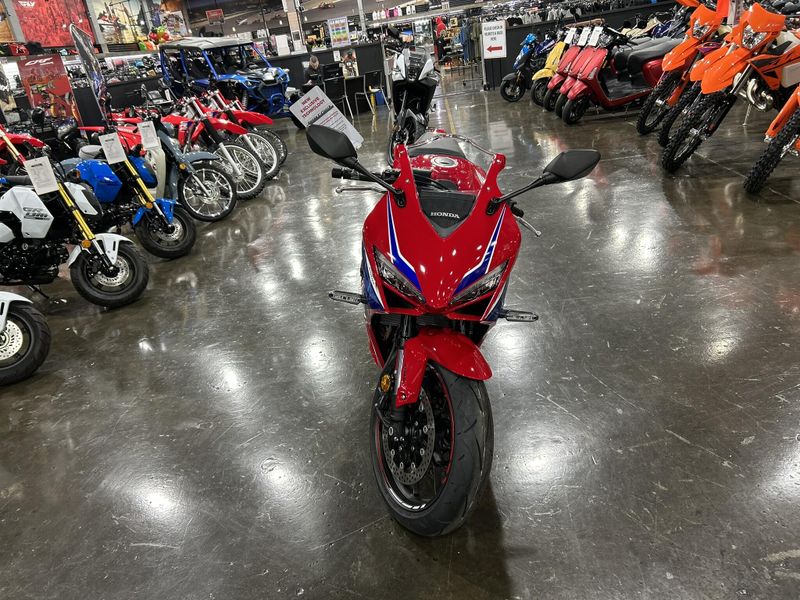 New 2024 Honda CBR650R ABS Image 18
