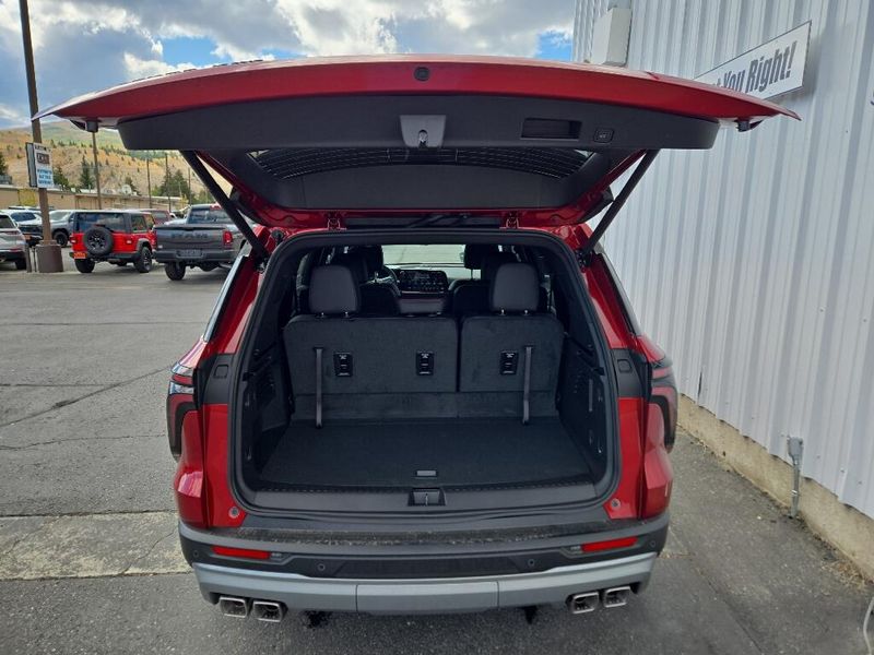 2026 Chevrolet Traverse Z71 photo 4