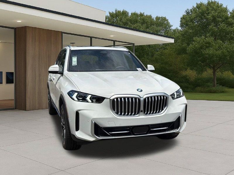 New 2026 BMW X5 sDrive40iImage 5