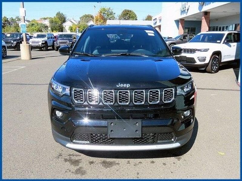 2025 Jeep Compass LimitedImage 3