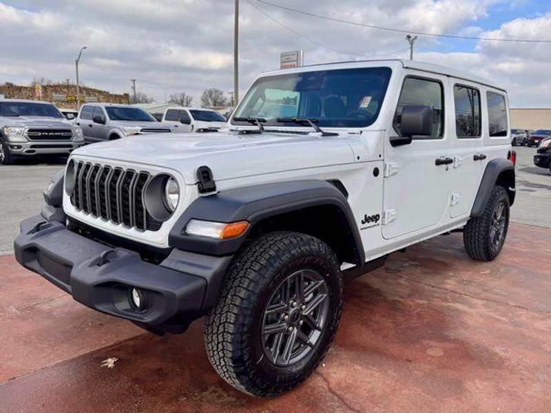 New 2026 Jeep Wrangler 4-door Sport SImage 1