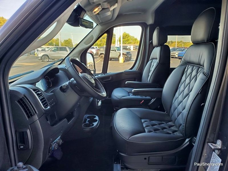 2024 RAM Promaster 3500 Slt+ Window Van High Roof 159